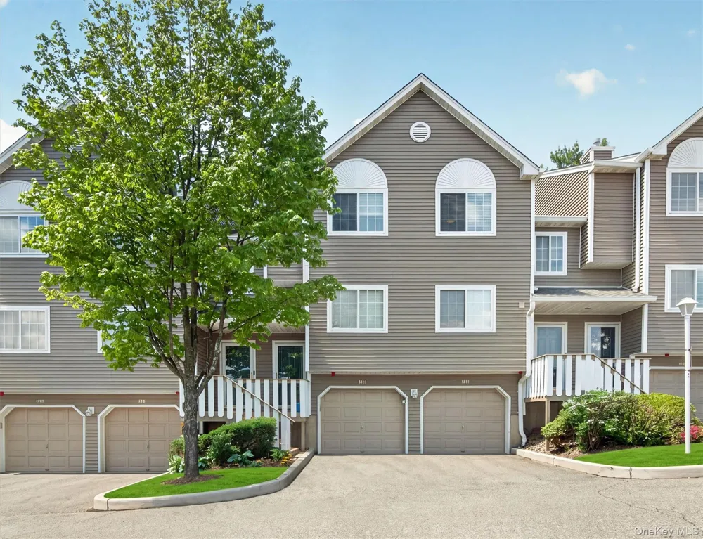 198 Eagle Ridge Way Nanuet, NY 10954