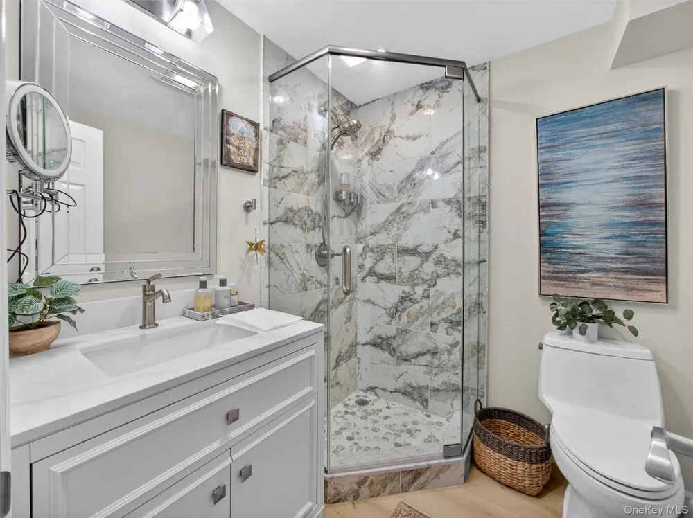 198 Eagle Ridge Way Nanuet, NY 10954