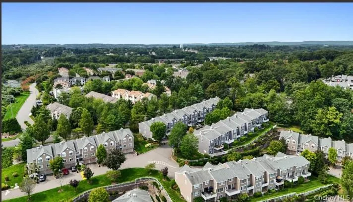 198 Eagle Ridge Way Nanuet, NY 10954
