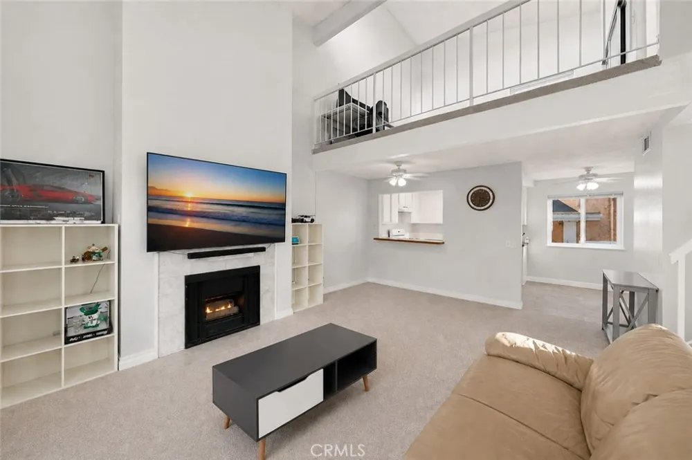 981 W Imperial Hwy #23 La Habra, CA 90631