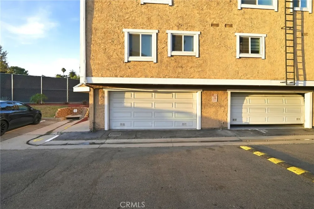 981 W Imperial Hwy #23 La Habra, CA 90631