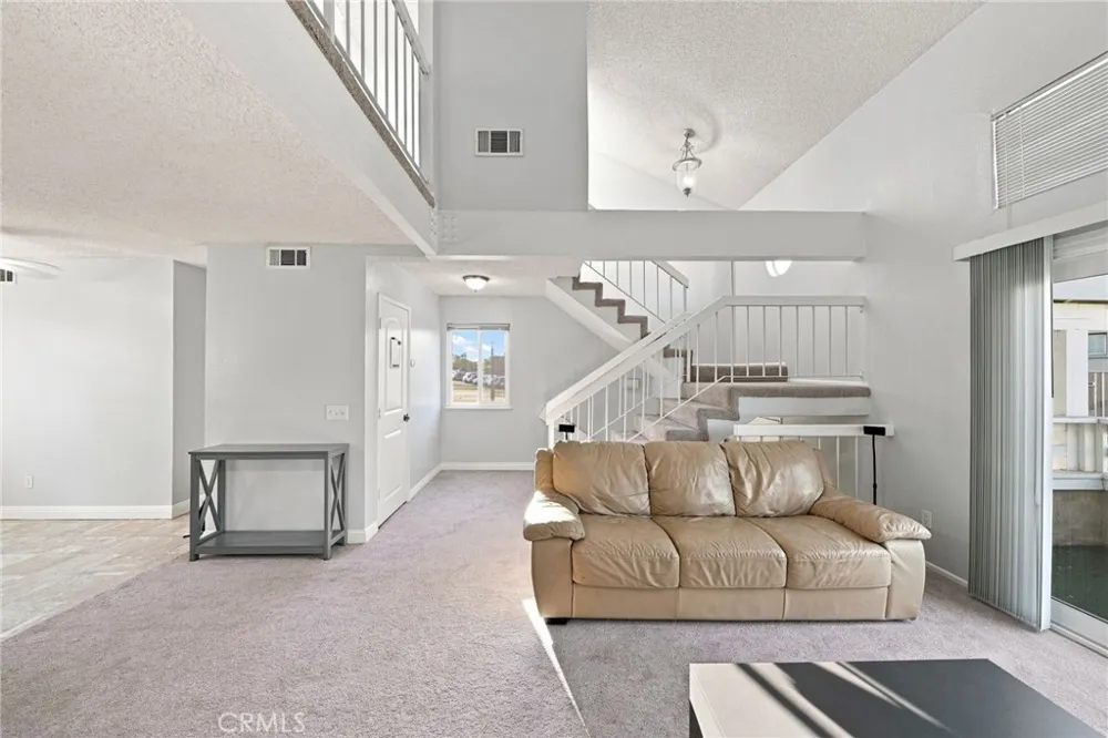 981 W Imperial Hwy #23 La Habra, CA 90631