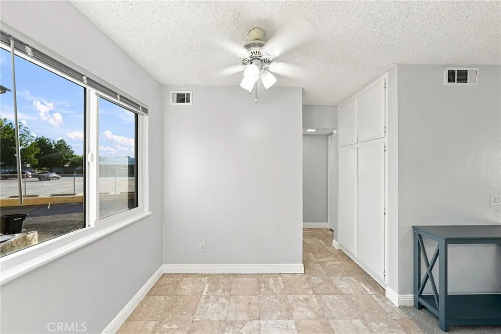 981 W Imperial Hwy #23 La Habra, CA 90631