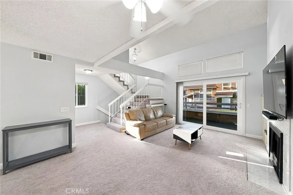 981 W Imperial Hwy #23 La Habra, CA 90631