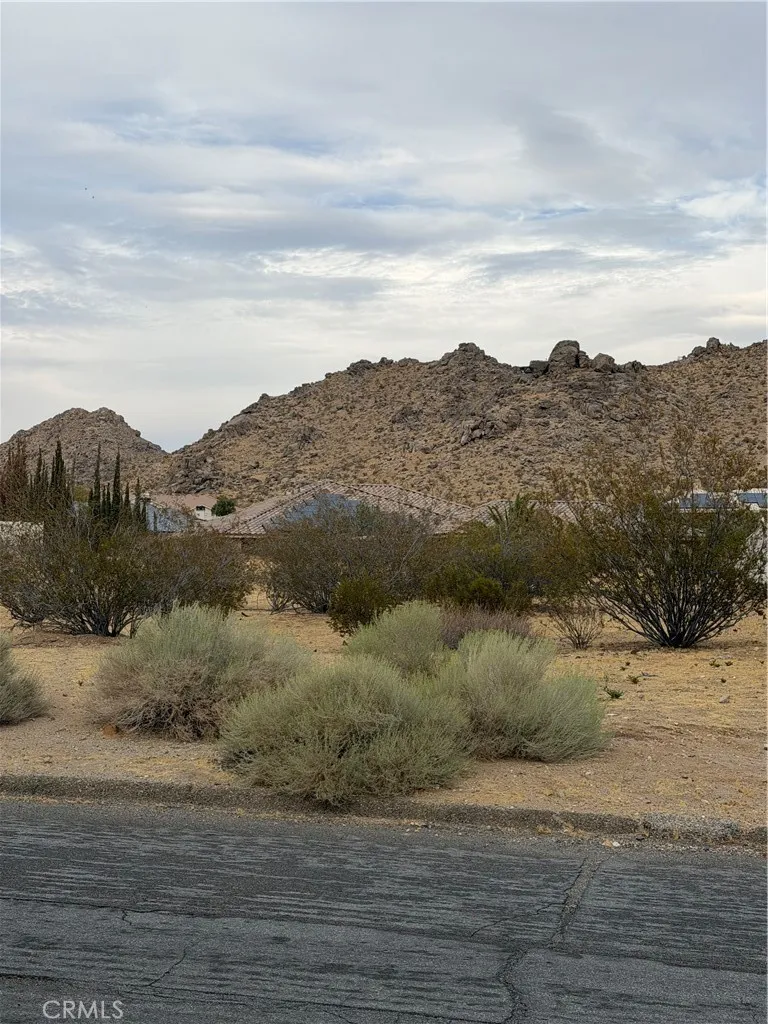 Iwa Apple Valley, CA 92307