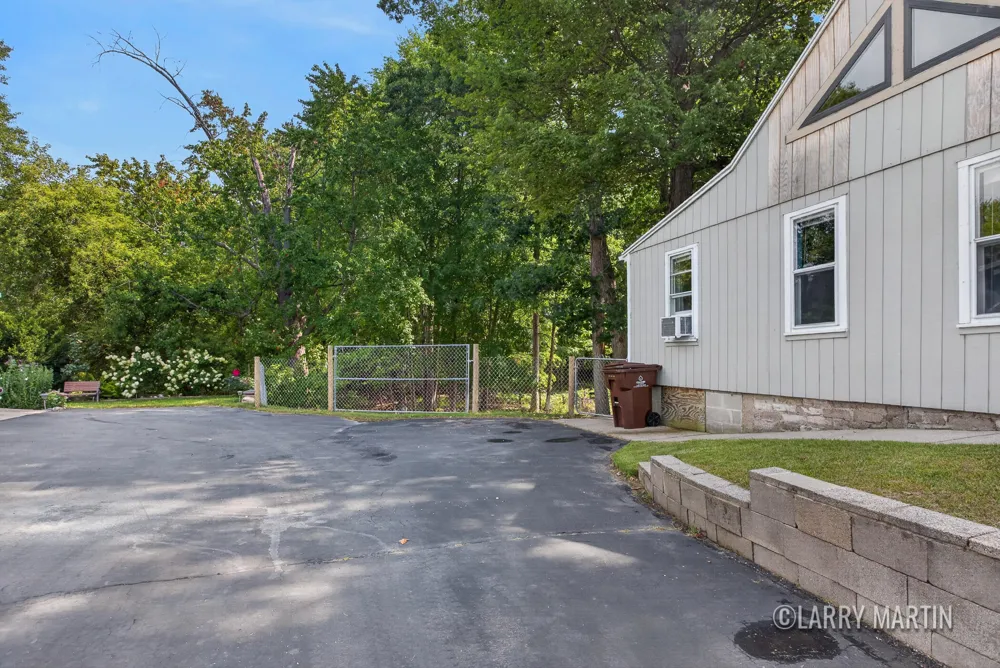 16510 Bass Lake Avenue NE Gowen, MI 49326