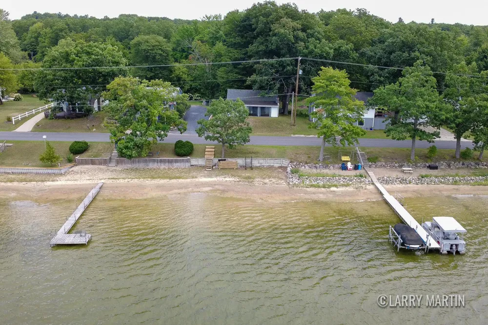 16510 Bass Lake Avenue NE Gowen, MI 49326
