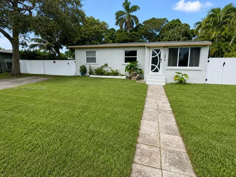 204 SW 7th Ave