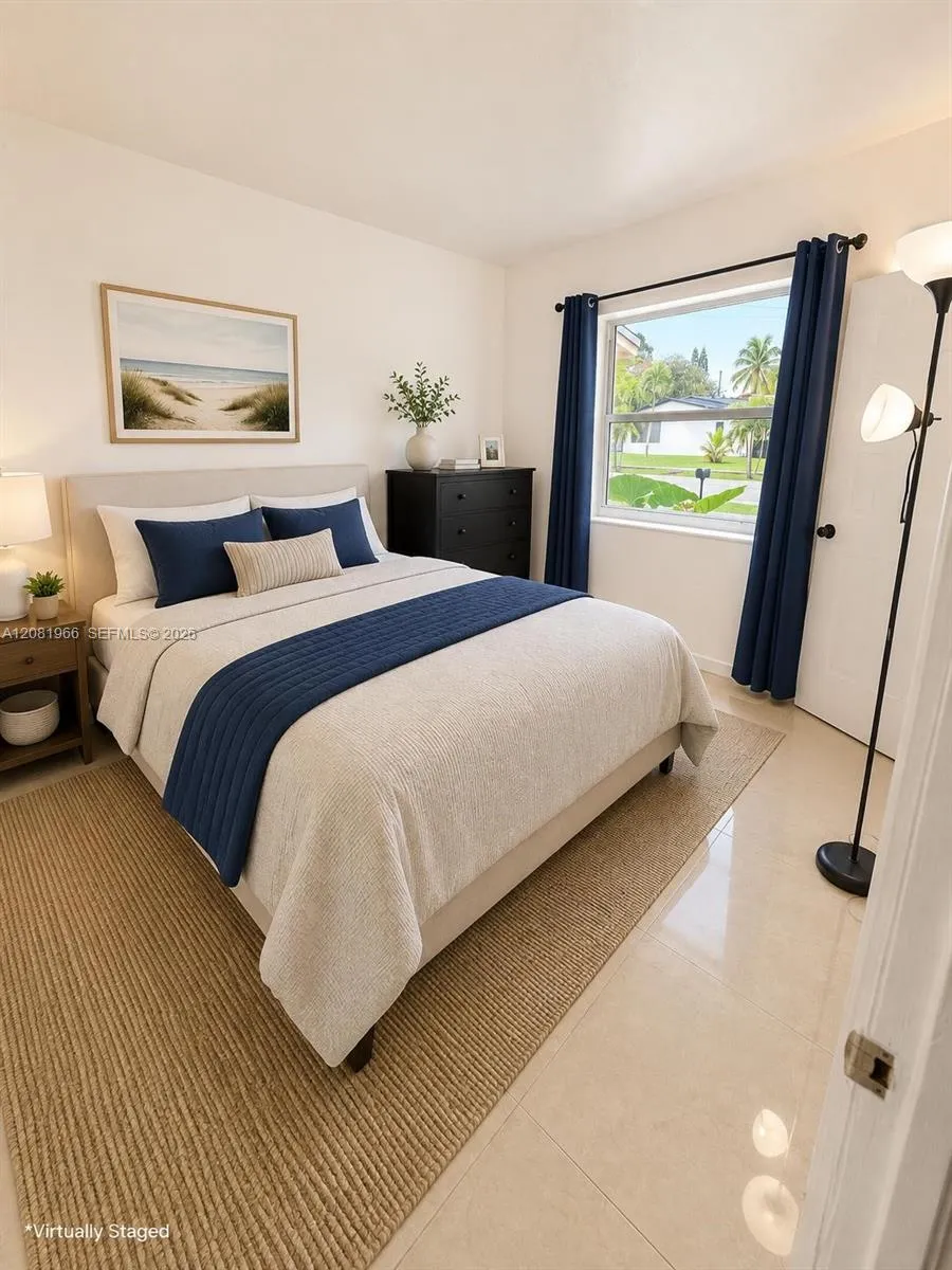 204 SW 7th Ave Hallandale Beach, FL 33009