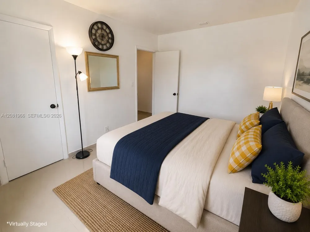 204 SW 7th Ave Hallandale Beach, FL 33009
