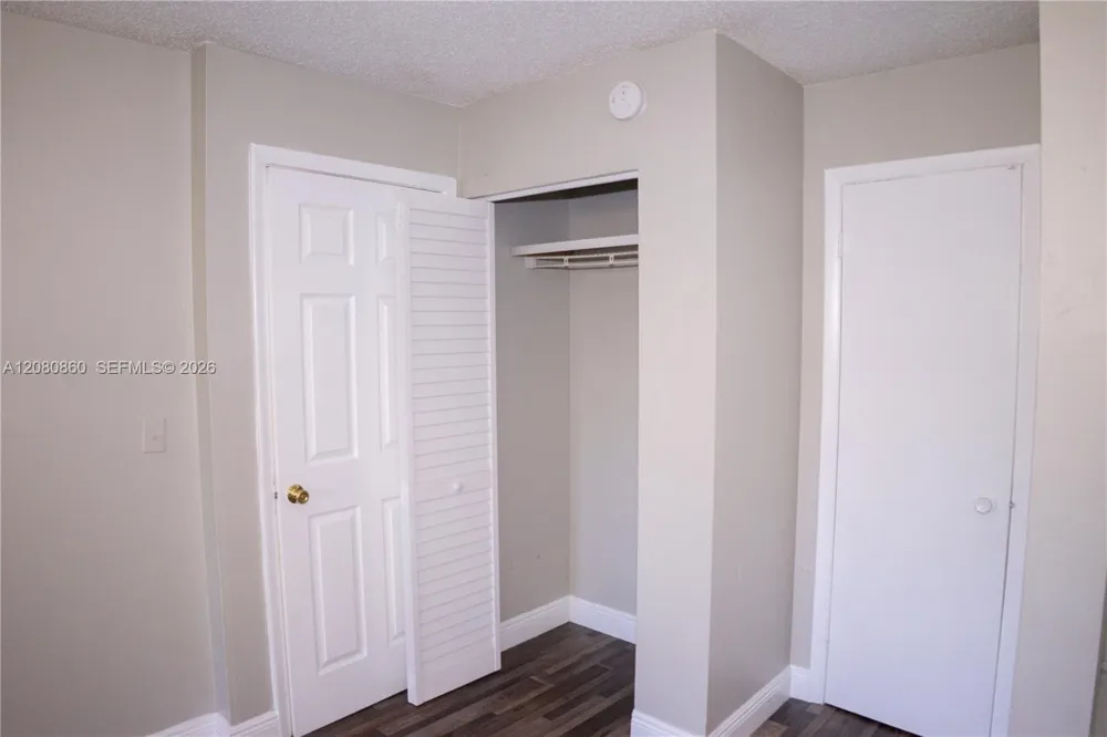 4240 Woodside Dr #2 Coral Springs, FL 33065