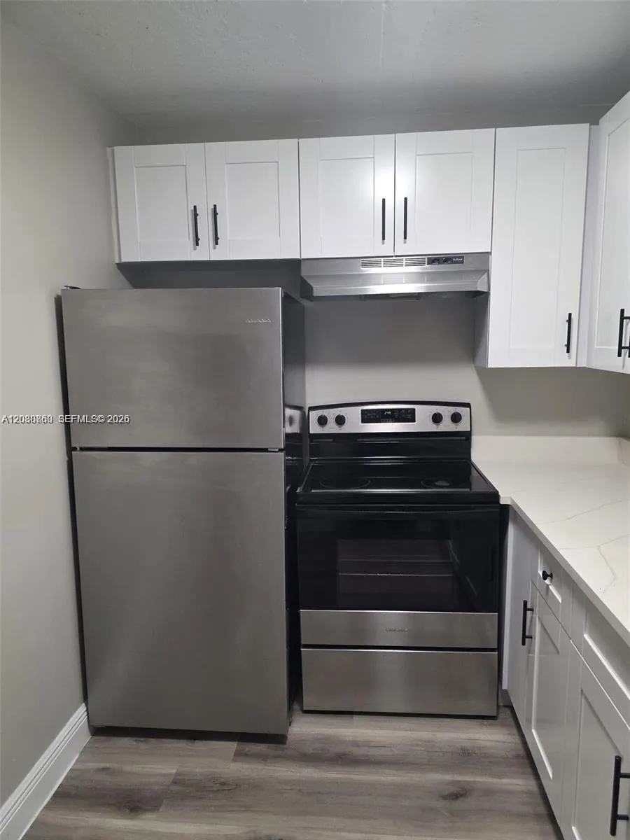 4240 Woodside Dr #2 Coral Springs, FL 33065