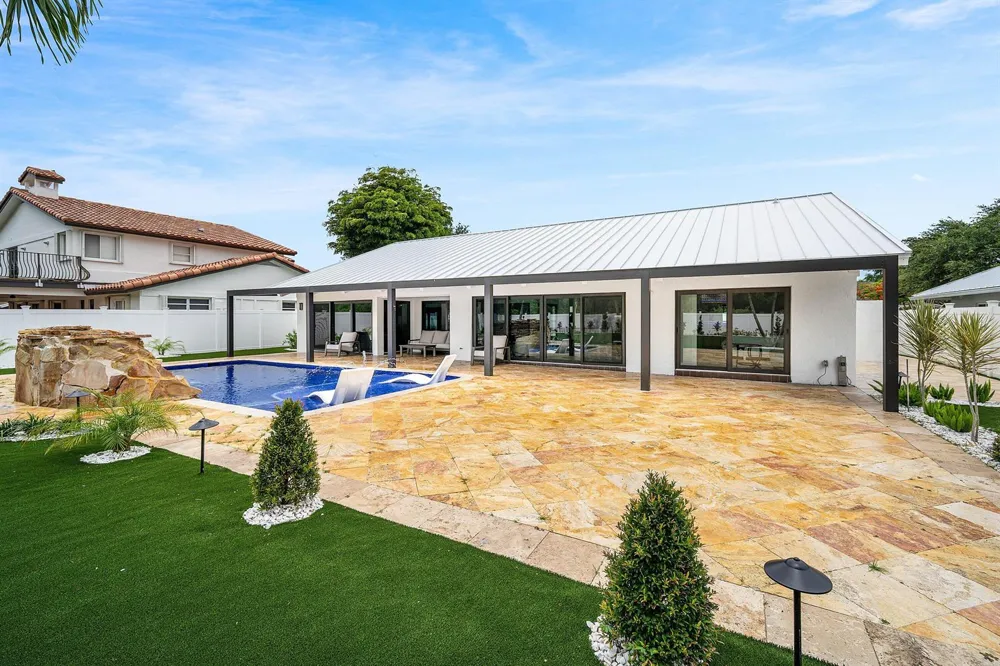 1520 SW 17TH STREET Boca Raton, FL 33486
