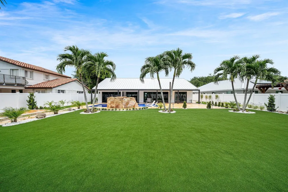 1520 SW 17TH STREET Boca Raton, FL 33486