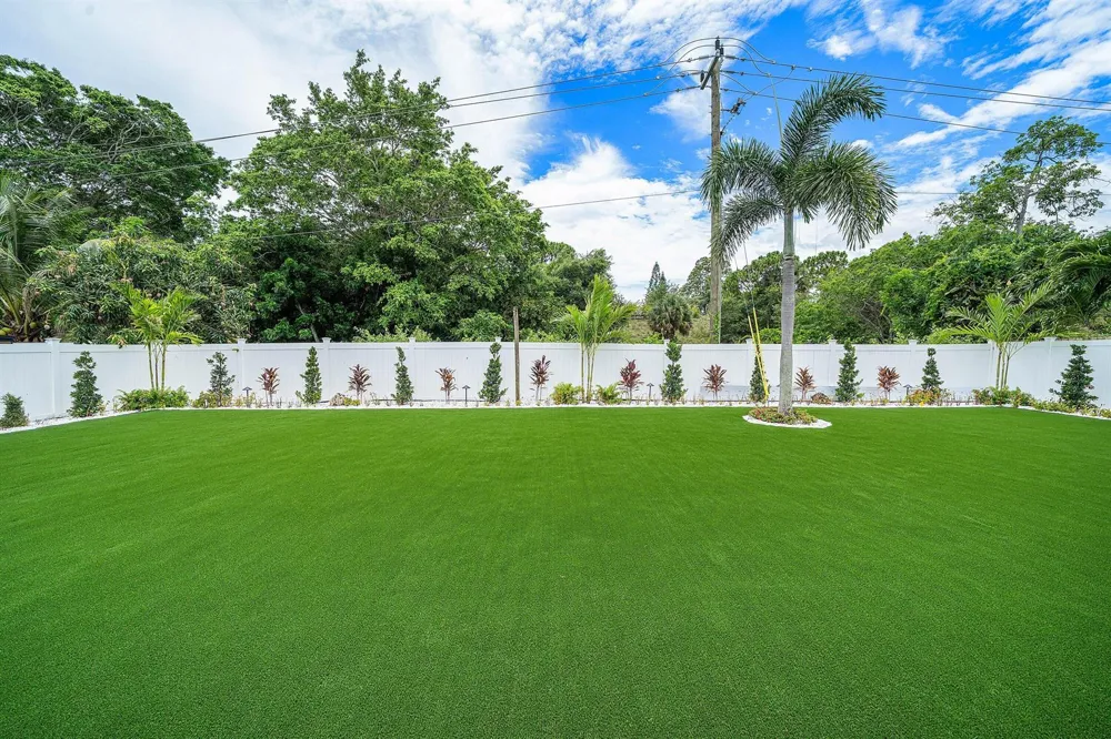 1520 SW 17TH STREET Boca Raton, FL 33486