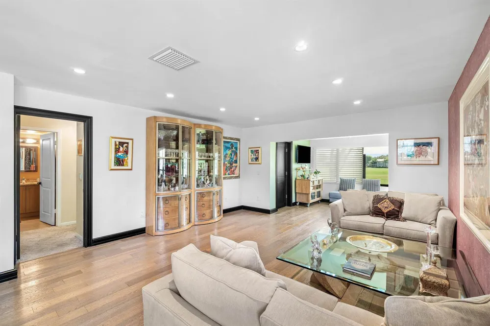 7 SOUTHPORT LANE #H Boynton Beach, FL 33436