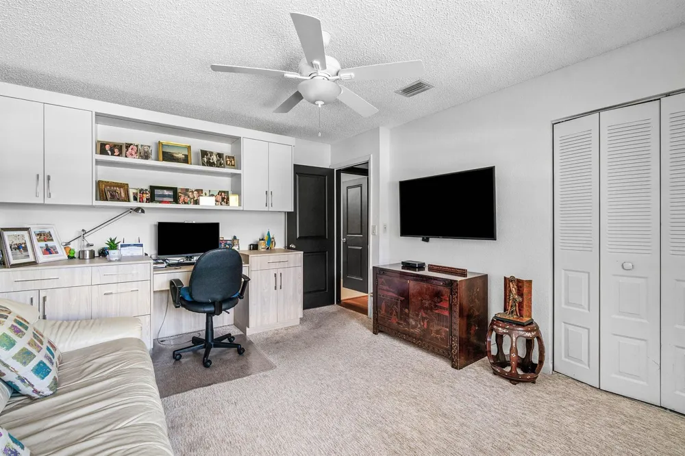 7 SOUTHPORT LANE #H Boynton Beach, FL 33436