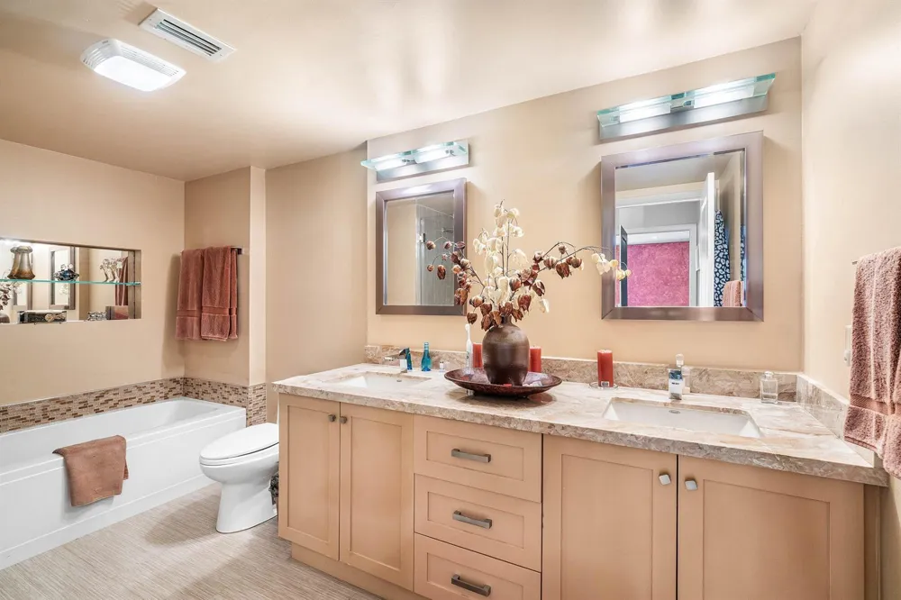 7 SOUTHPORT LANE #H Boynton Beach, FL 33436