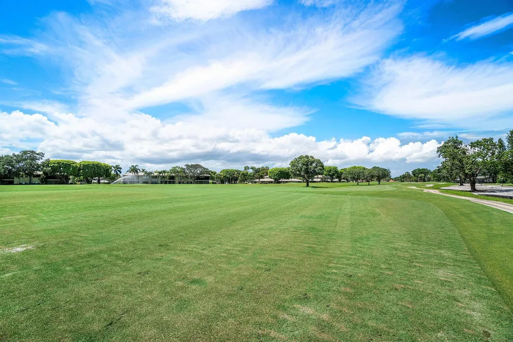 7 SOUTHPORT LANE #H Boynton Beach, FL 33436