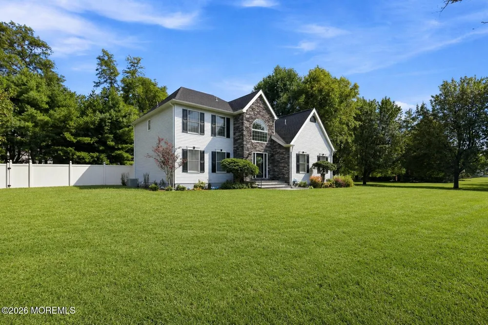 300 Hunt Road Freehold, NJ 07728