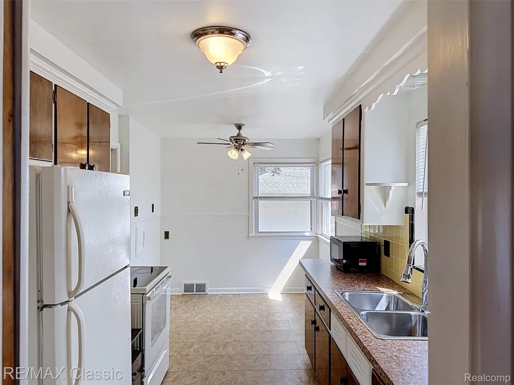 8842 Merriman Road Livonia City, MI 48150