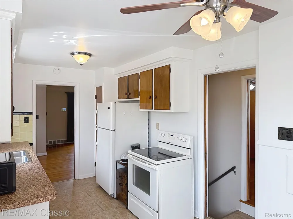 8842 Merriman Road Livonia City, MI 48150