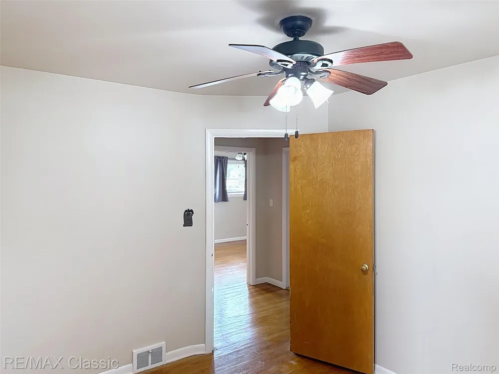 8842 Merriman Road Livonia City, MI 48150
