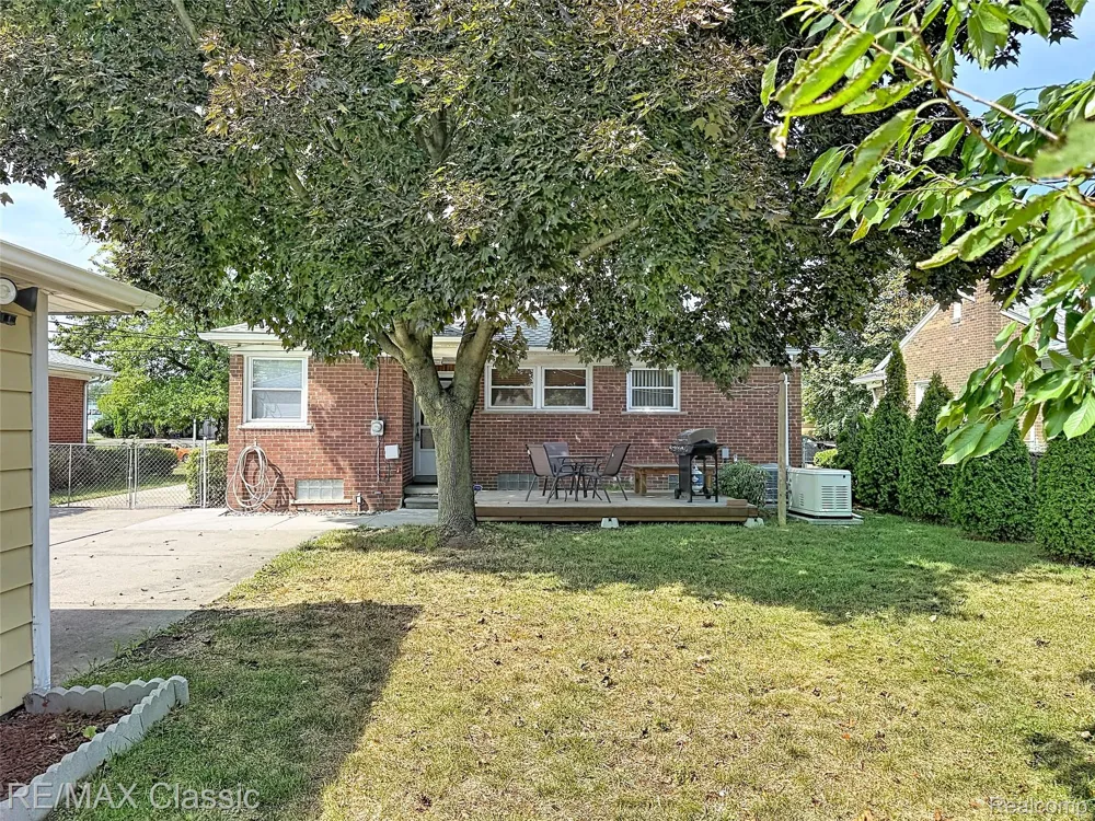 8842 Merriman Road Livonia City, MI 48150