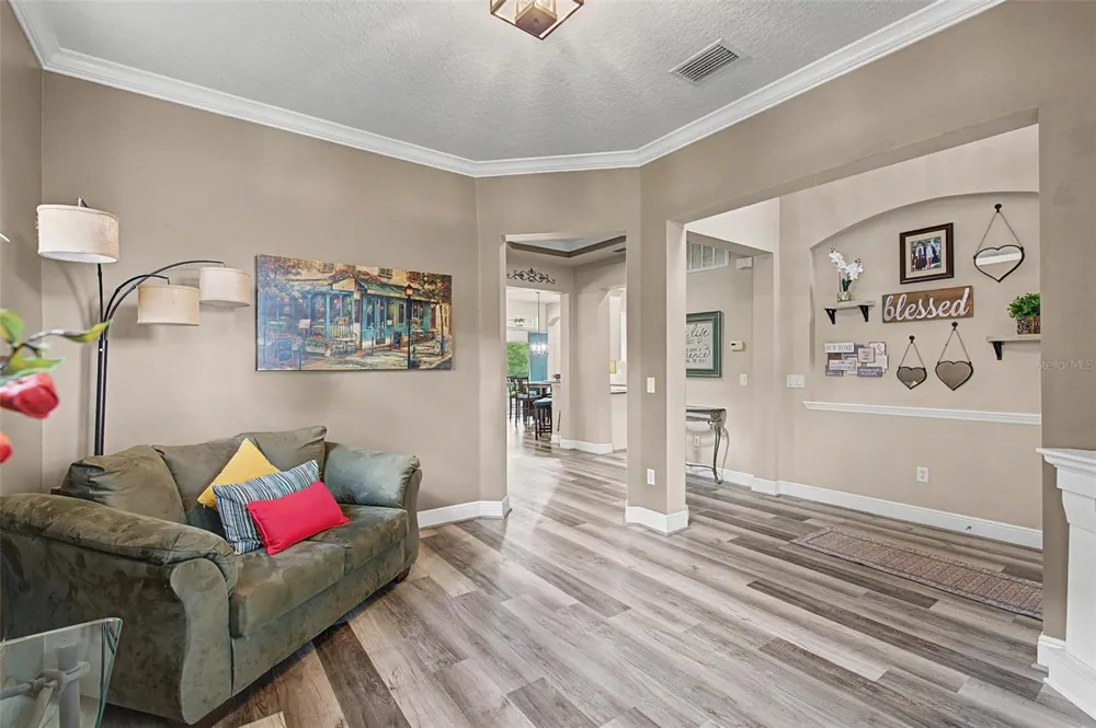 2622 RED FERN DRIVE Dover, FL 33527
