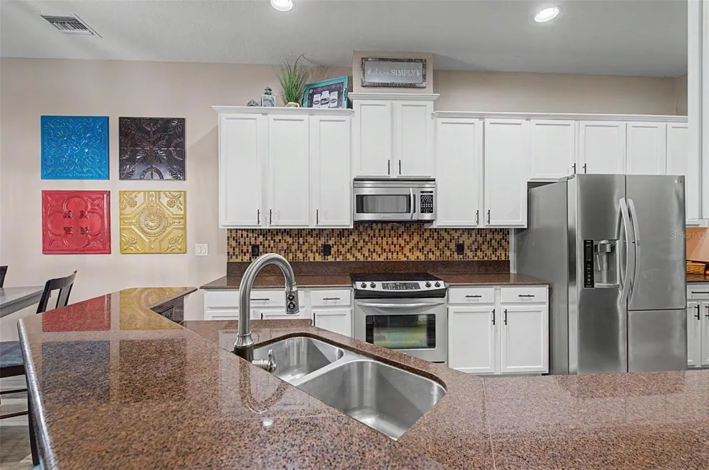 2622 RED FERN DRIVE Dover, FL 33527