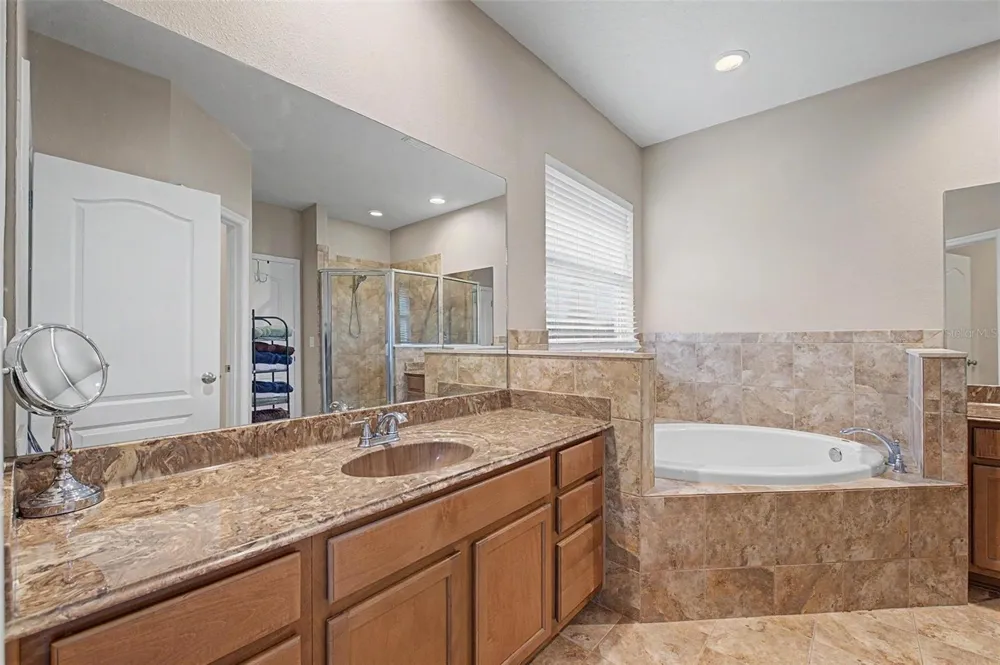2622 RED FERN DRIVE Dover, FL 33527