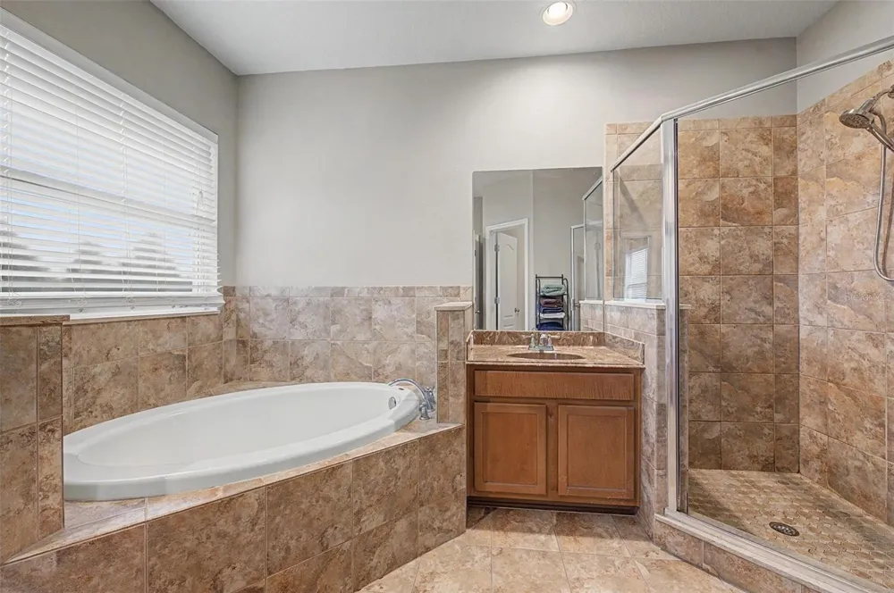 2622 RED FERN DRIVE Dover, FL 33527