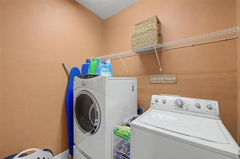 2622 RED FERN DRIVE Dover, FL 33527