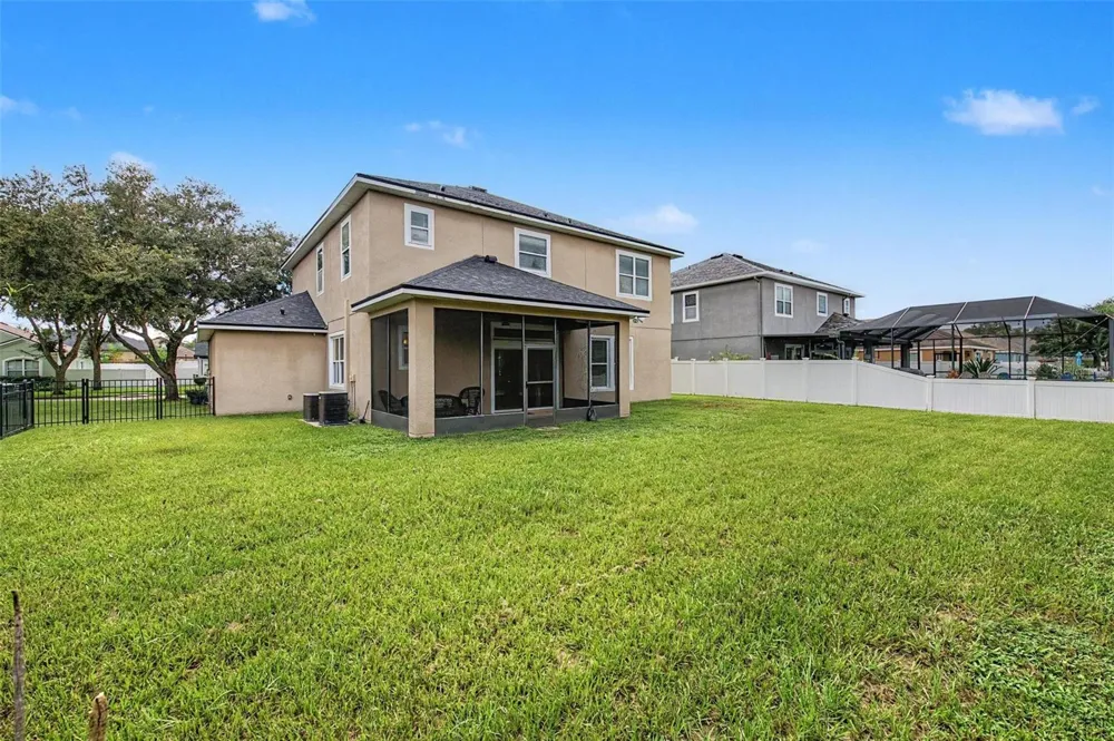 2622 RED FERN DRIVE Dover, FL 33527