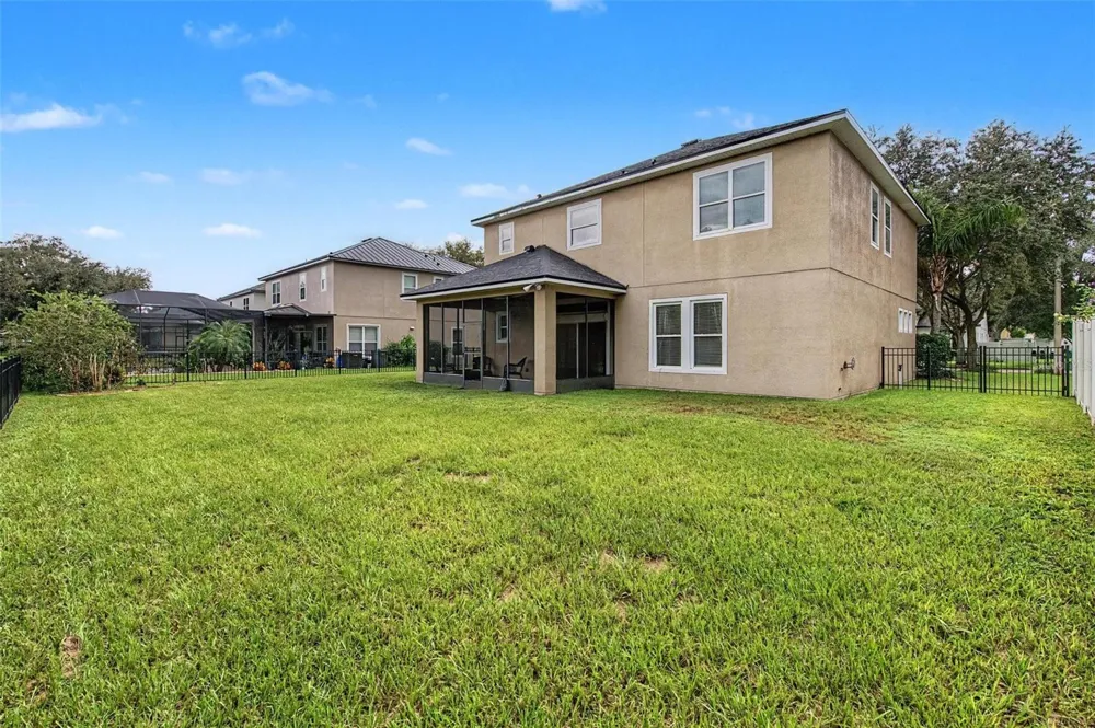 2622 RED FERN DRIVE Dover, FL 33527