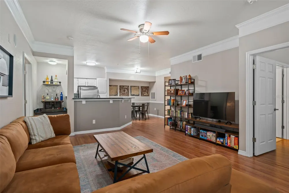 6663 QUEENS BOROUGH AVENUE #104 Orlando, FL 32835