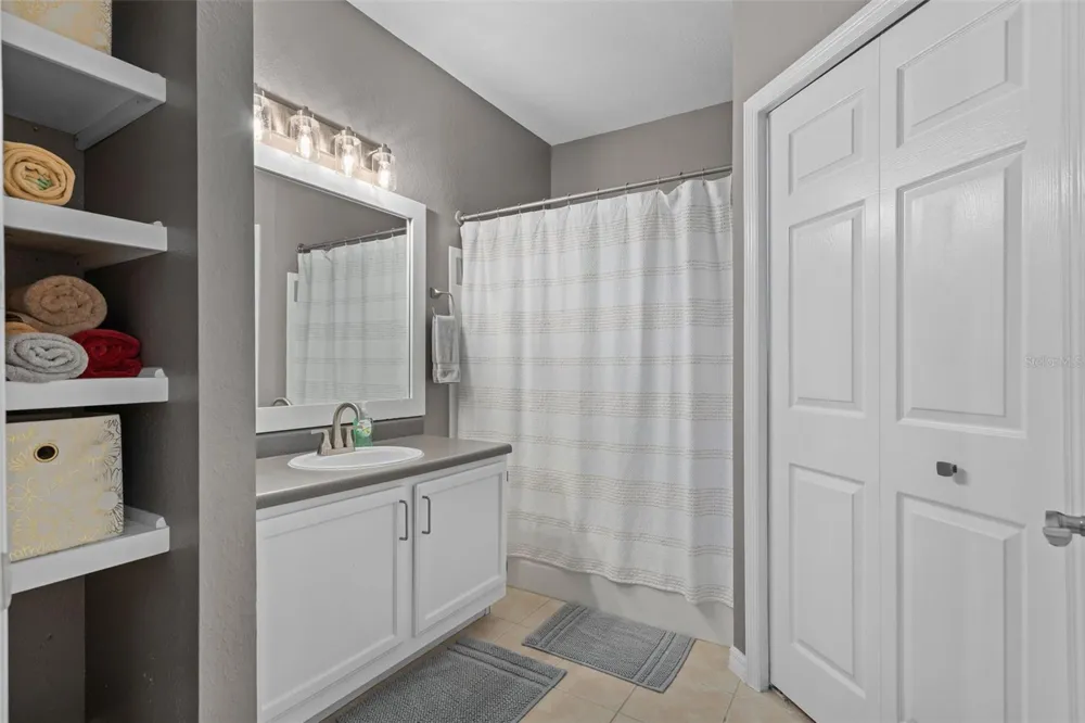 6663 QUEENS BOROUGH AVENUE #104 Orlando, FL 32835
