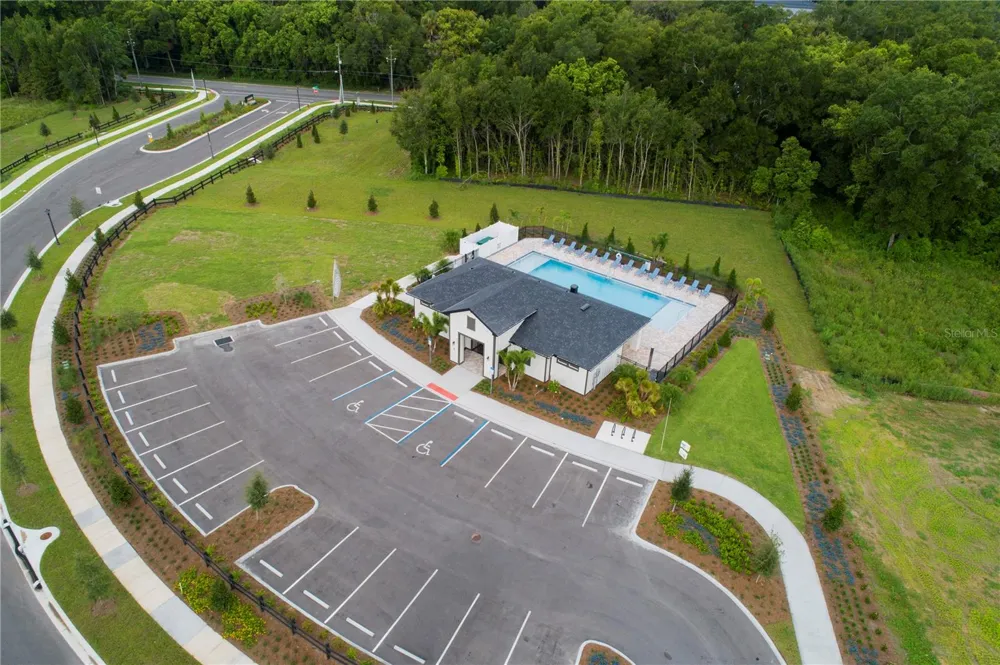 2957 SWEETGRASS LANE Zellwood, FL 32798