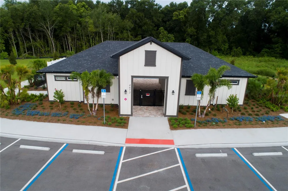 2957 SWEETGRASS LANE Zellwood, FL 32798
