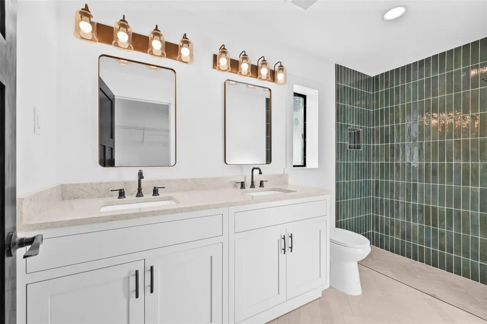 4495 CLEARWATER HARBOR DRIVE S Largo, FL 33770