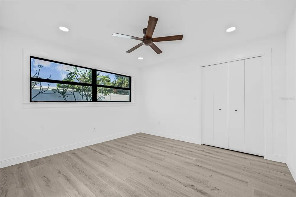 4495 CLEARWATER HARBOR DRIVE S Largo, FL 33770
