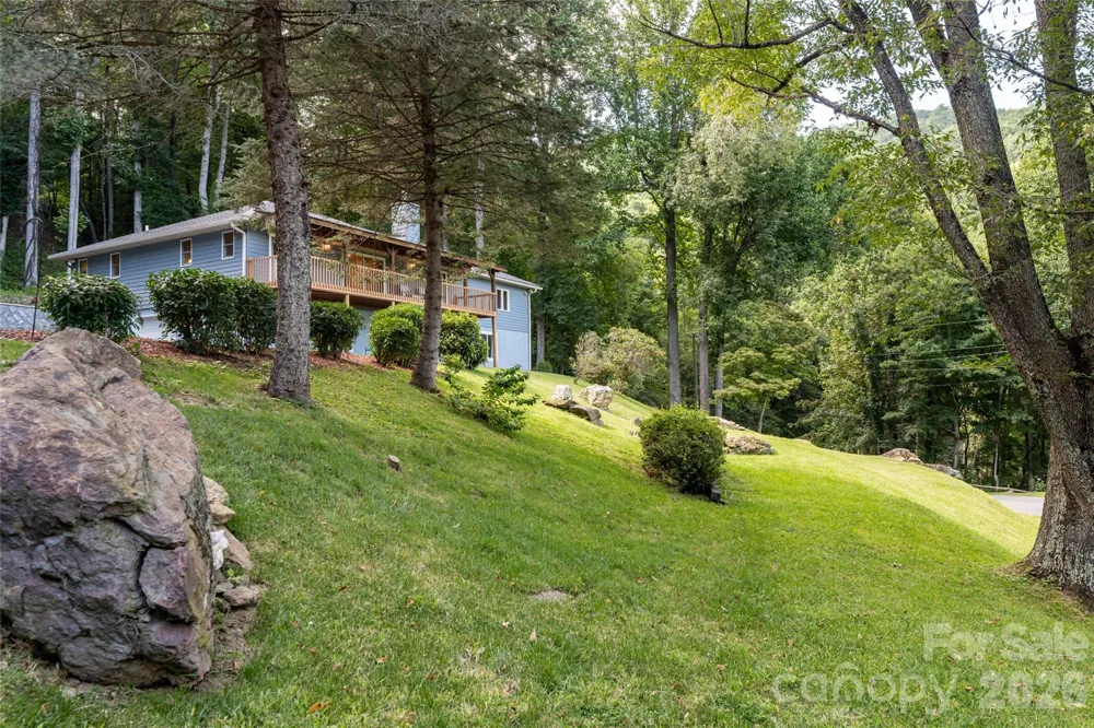 80 Range Drive Maggie Valley, NC 28751