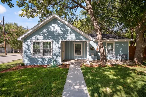 1002 New Street