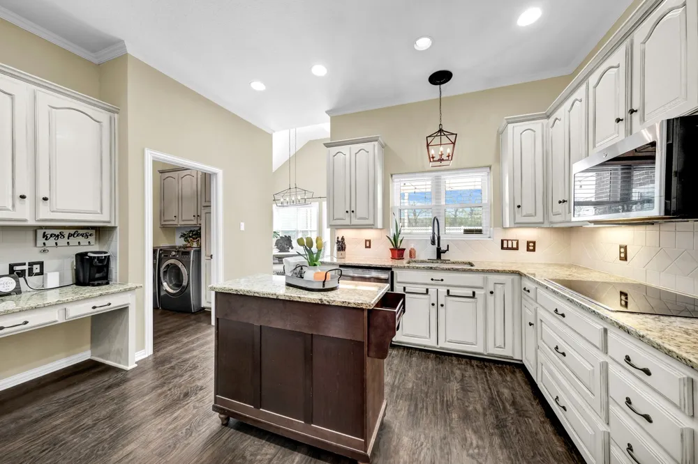 288 Mcvoid Road Springtown, TX 76082