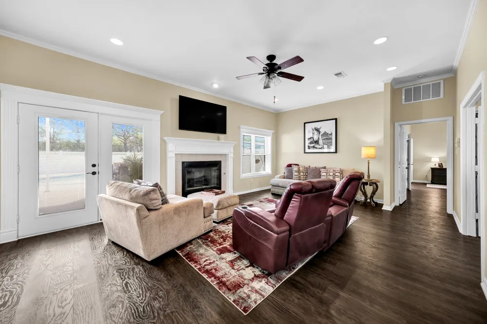288 Mcvoid Road Springtown, TX 76082