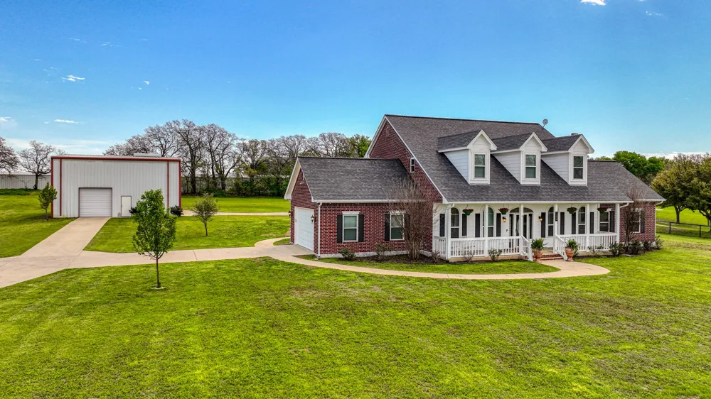 288 Mcvoid Road Springtown, TX 76082