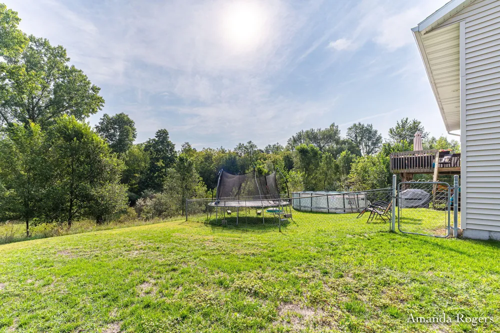 810 School Bell Court Belding, MI 48809