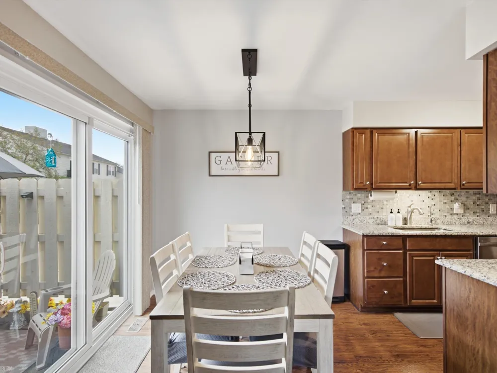 15720 Cambridge Drive Clinton Charter Township, MI 48038