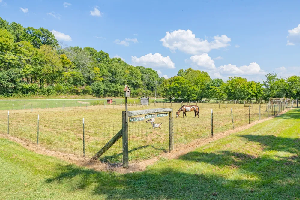 6861 Arno Allisona Rd College Grove, TN 37046