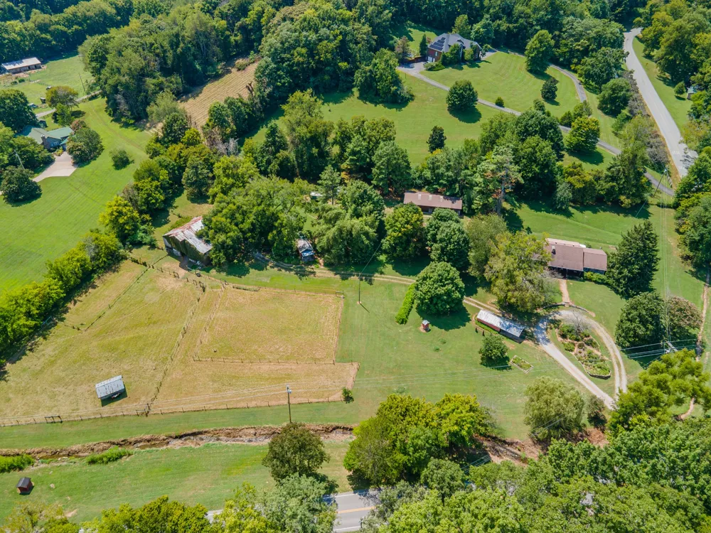 6861 Arno Allisona Rd College Grove, TN 37046
